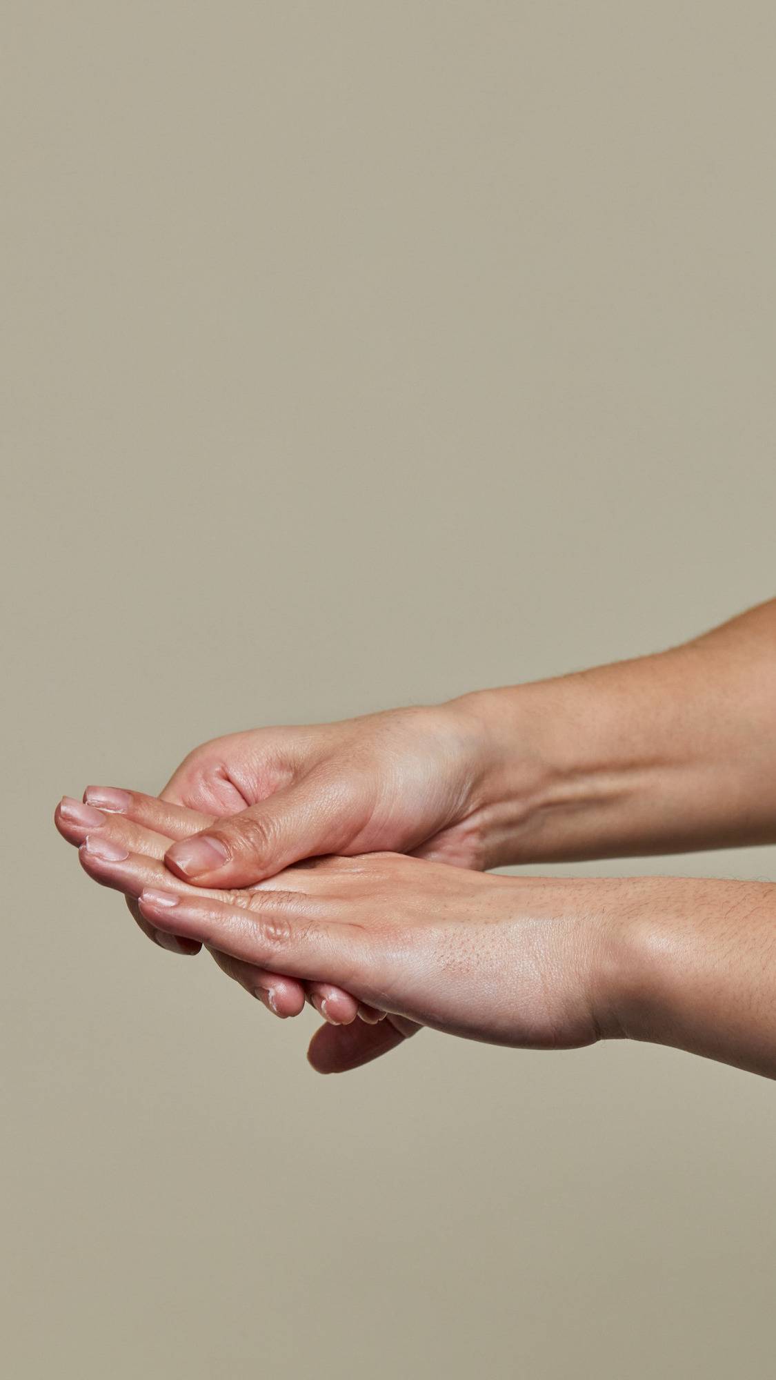Lush Handy Gurugu — Cream - Image 4