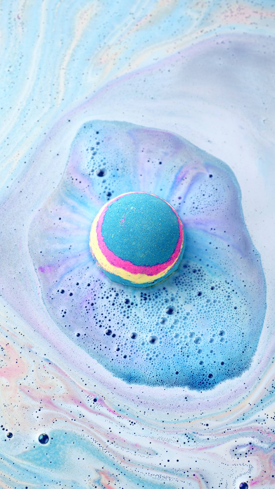Lush Intergalactic — Bath Bomb - Image 3