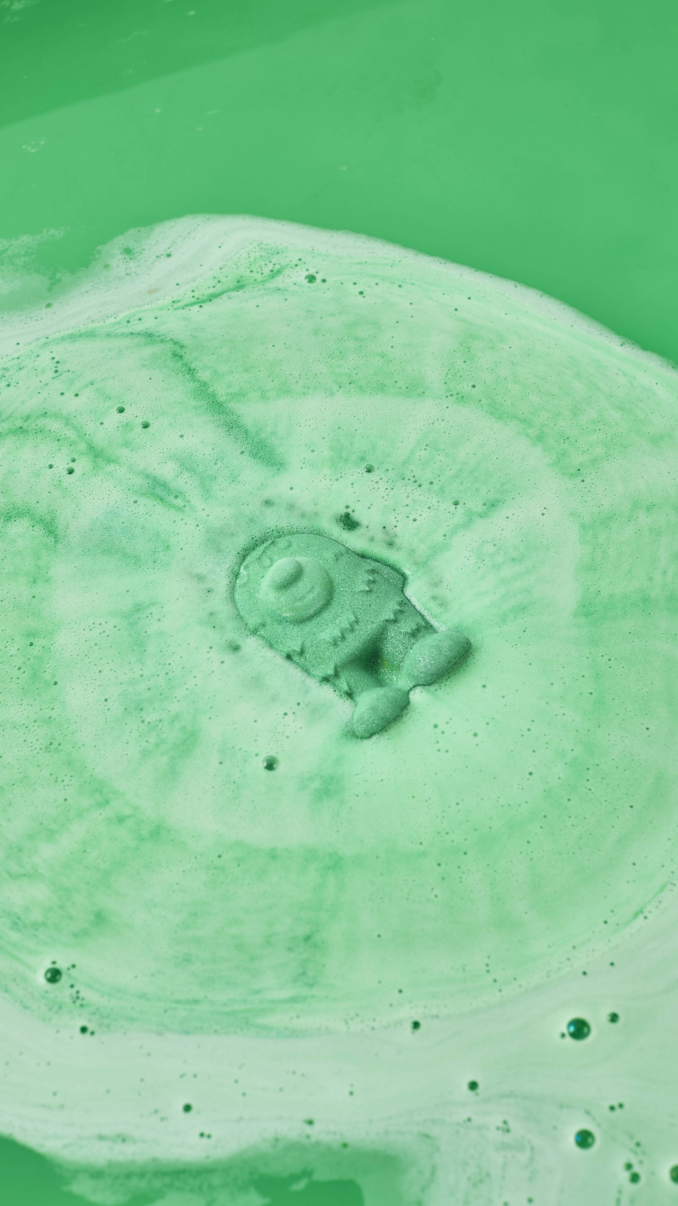 Lush Monster Scare Bear — Bomb - Image 3