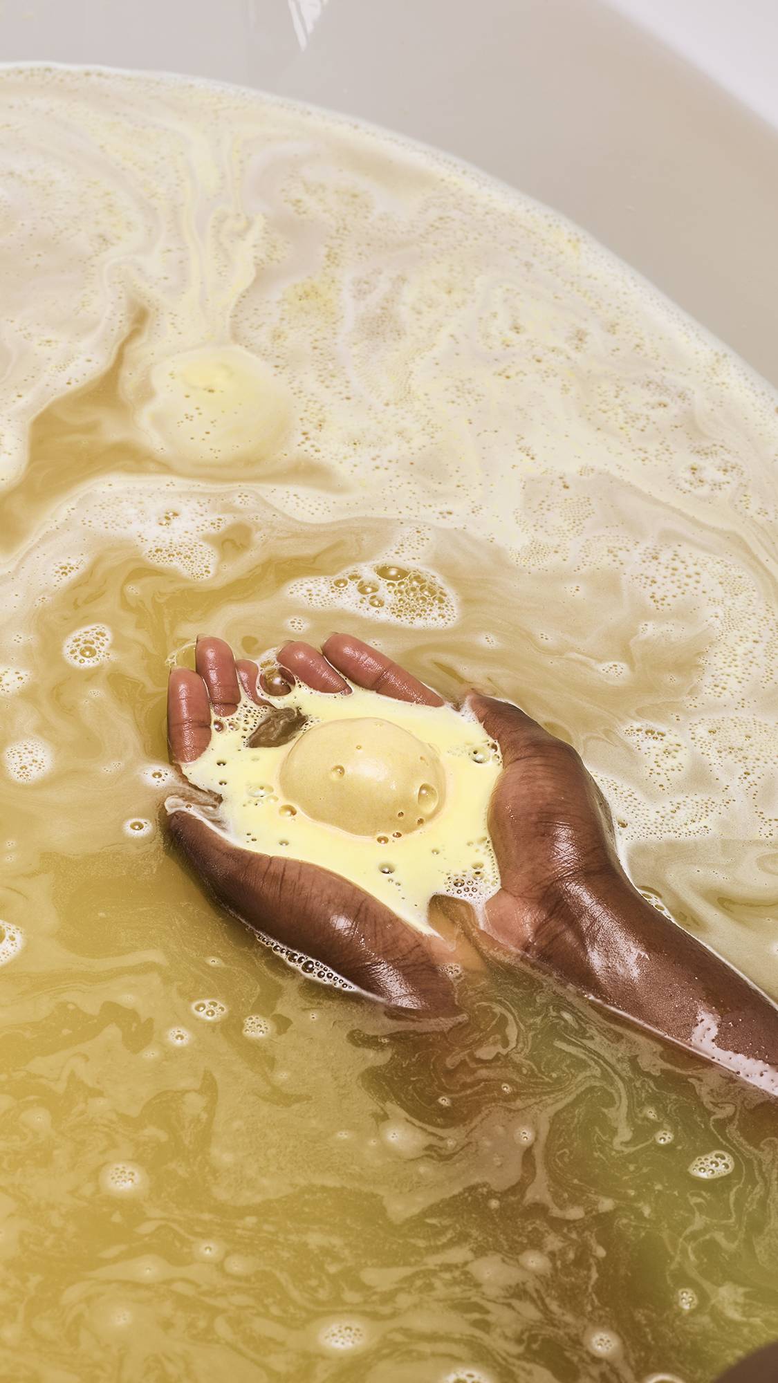Lush Sticky Dates — Bomb — SKU 64460-NA - Image 4