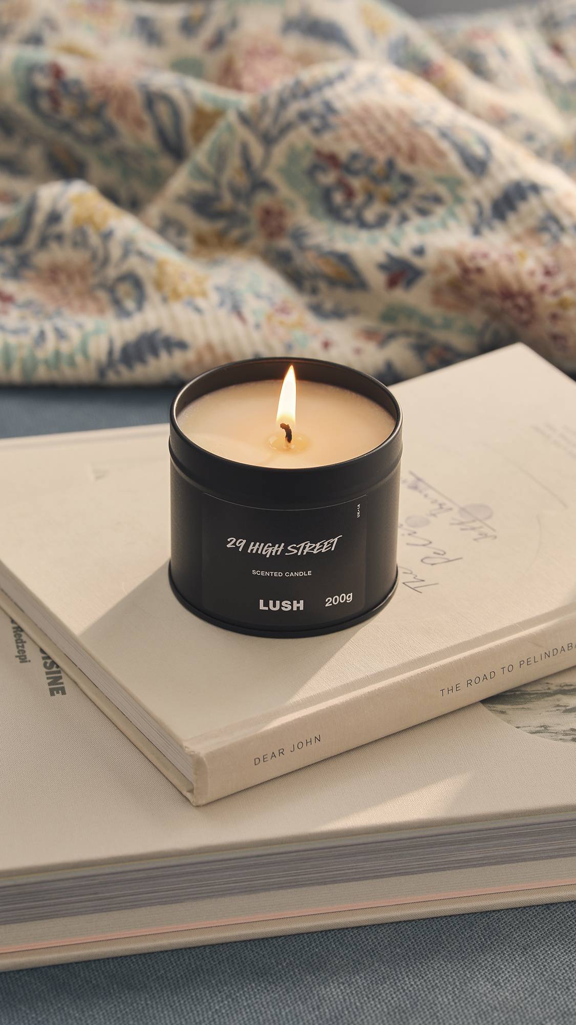 Lush 29 High Street — Candle - Image 3