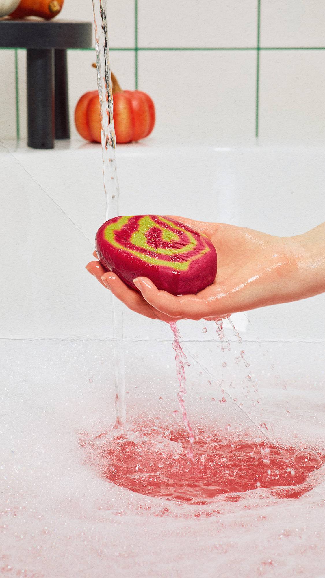 Lush Lord of Misrule — Bar - Image 4