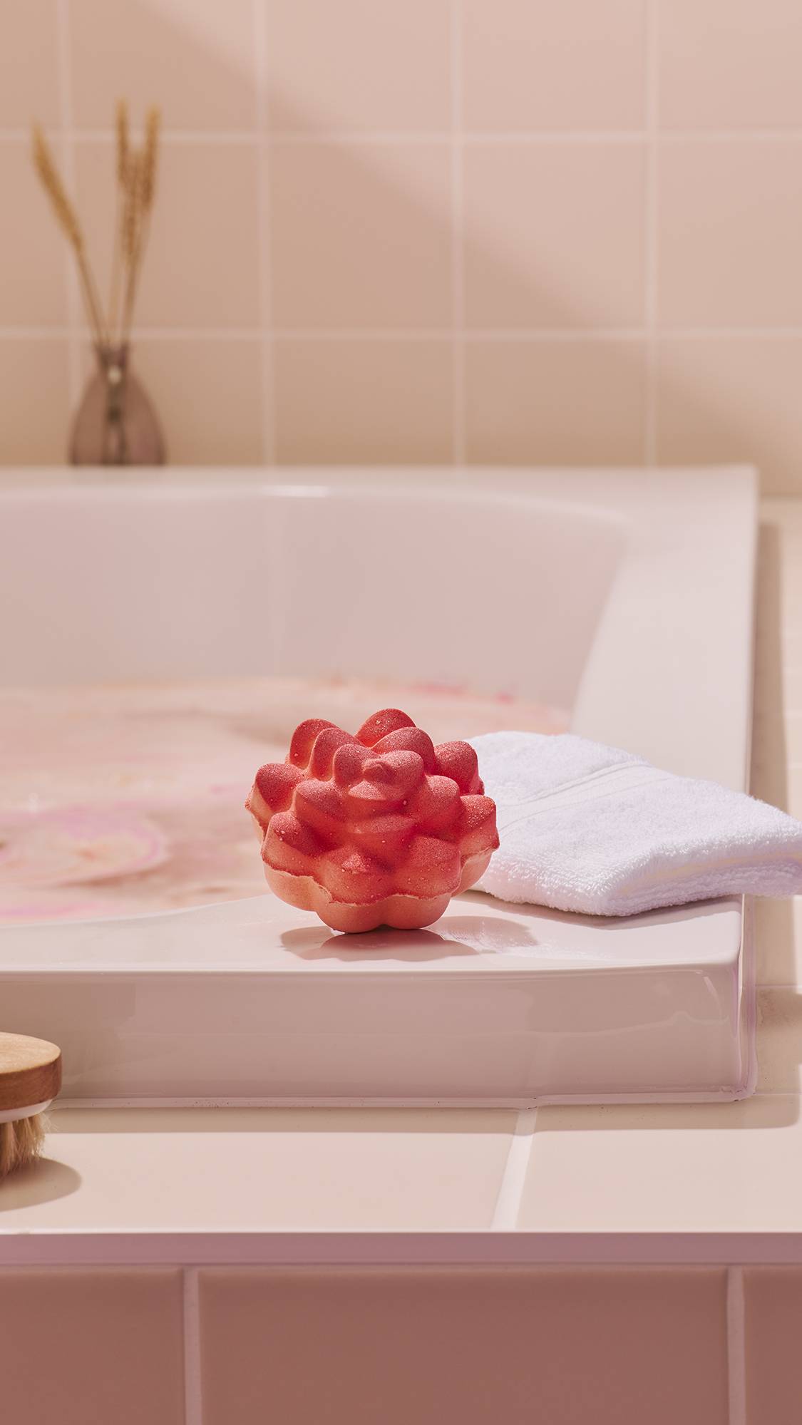 Lush Comforter Rose — Bomb - Image 2