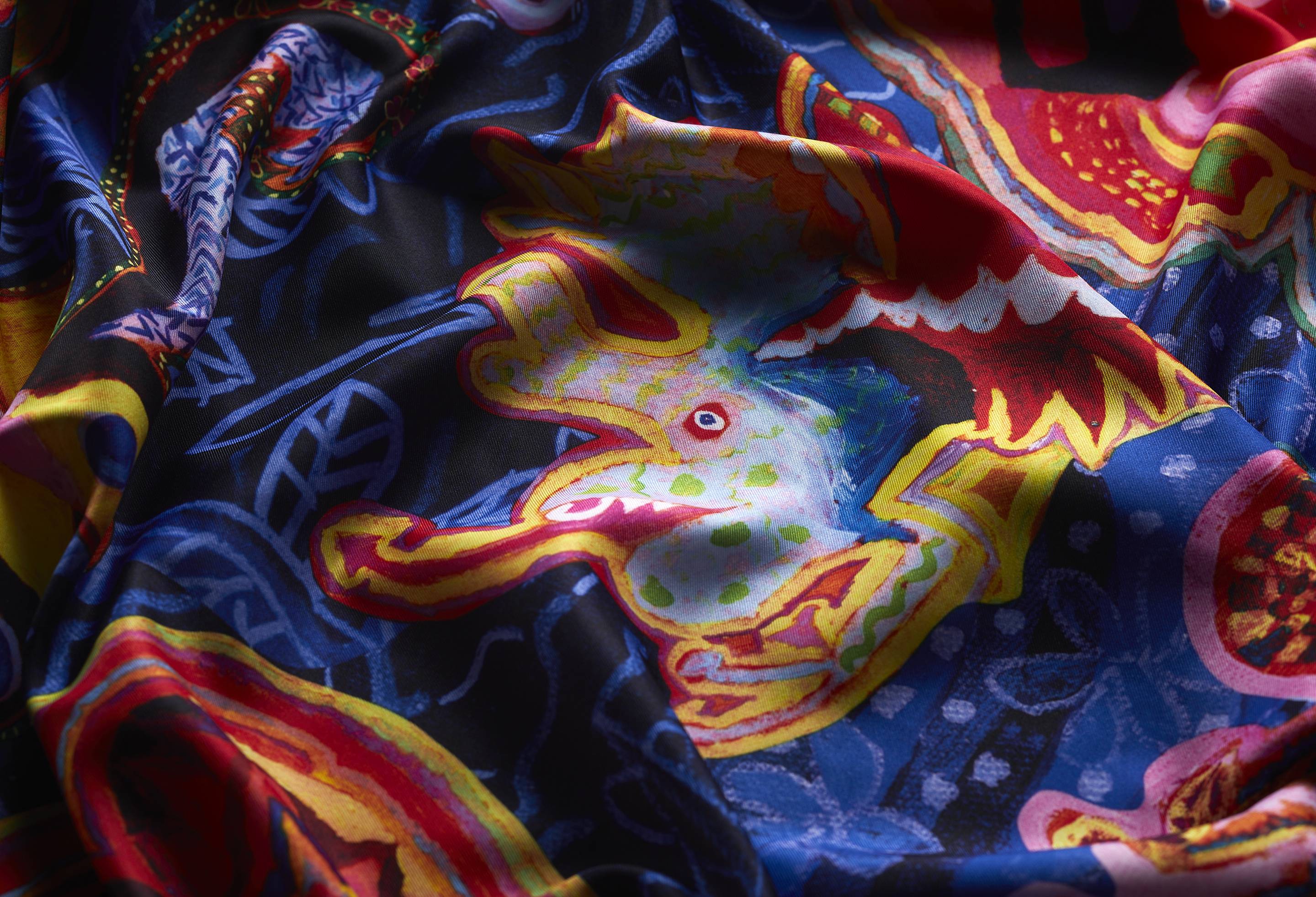 Lush Fantasy Animals Knot Wrap - Image 2