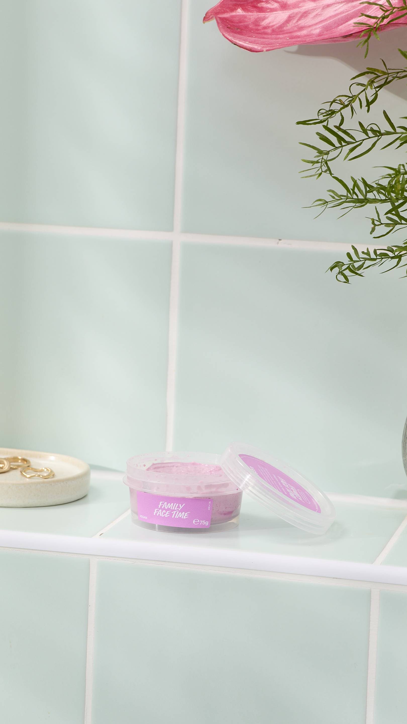 Lush Family Face Time — Mask - Image 2